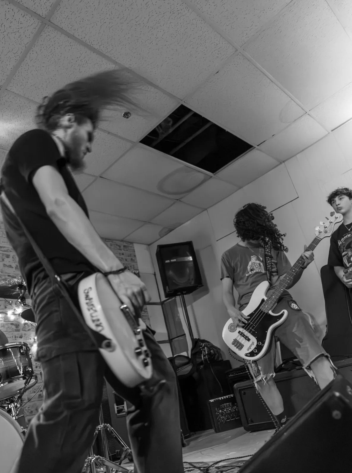 Swamplung live — feedback howl